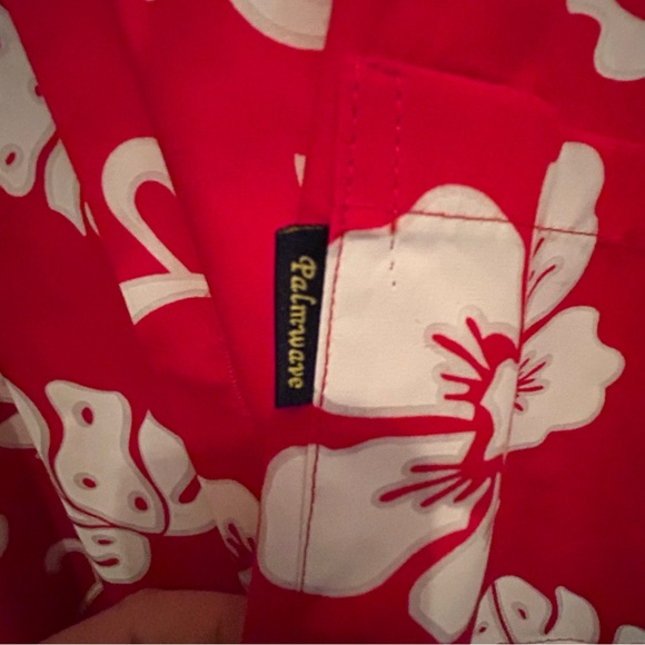 Palm Wave Hawaiian shirt: men’s extra large, red floral hibiscus palm button - Picture 4 of 8